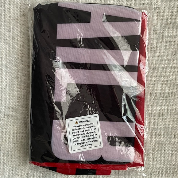 PORTLAND TRAILBLAZERS OFFICIAL NBA FLAG! 36”x60” - Picture 2 of 2